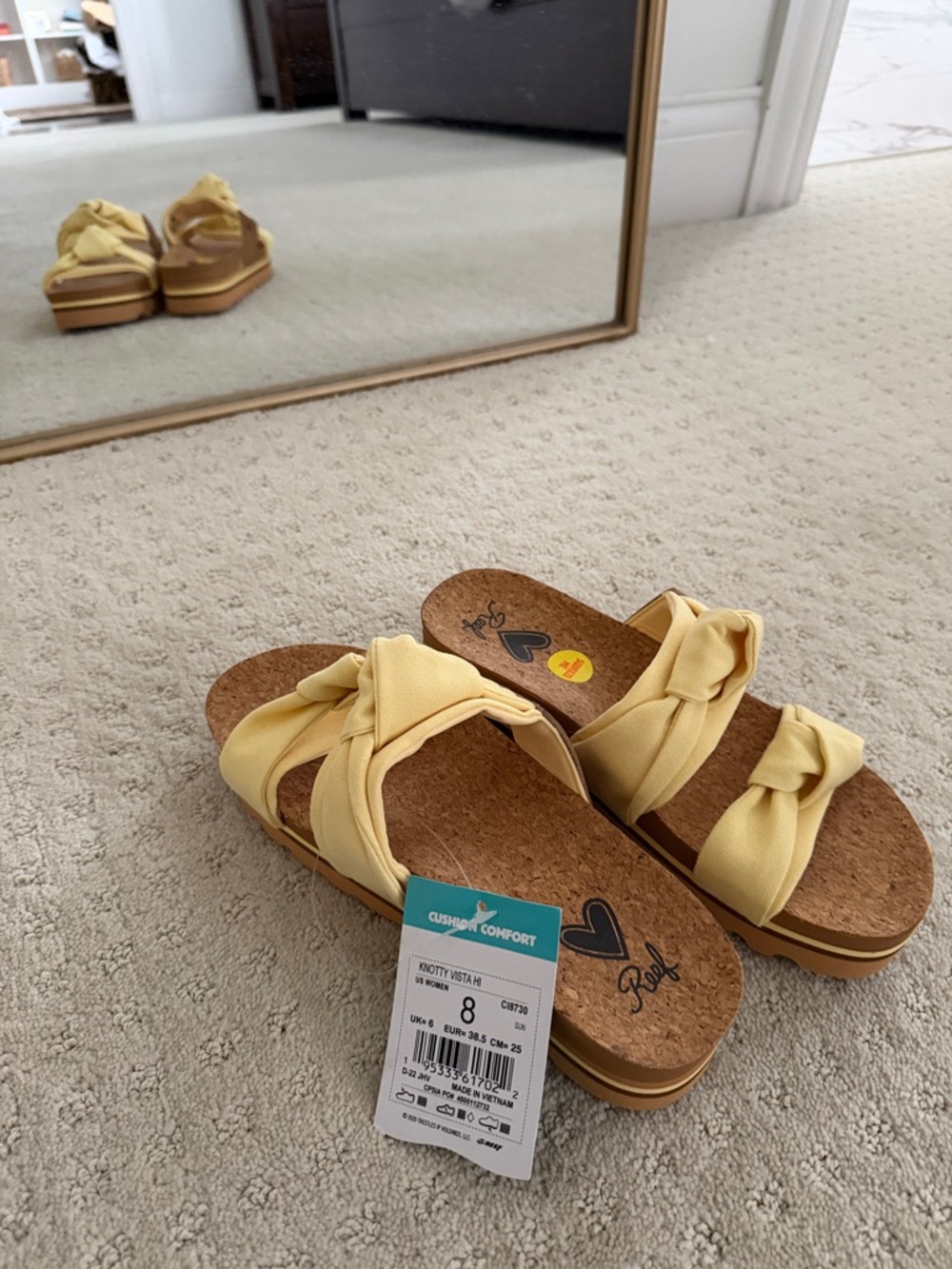 Reef Yellow Knot-Tie Slide Sandals NEVER WORN